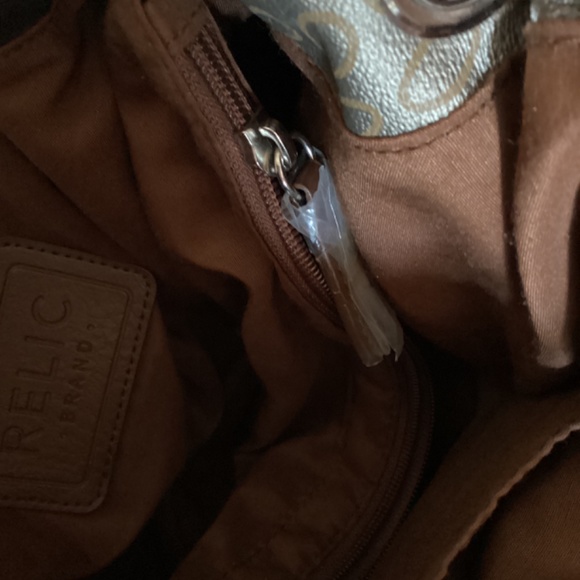 💐👜 RELIC Rose Purse HOBO SHOULDER BAG 👜💐 - Picture 5 of 7